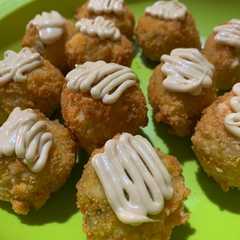 รูปของ Bola bola pisang bocor
