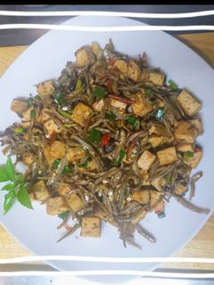 辣炒小魚乾豆乾 的食譜成品照片