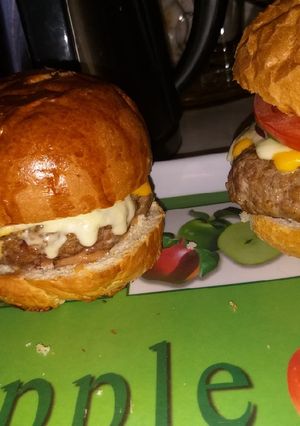 Házi hamburger, saját szósszal, hamburger husival recept fotója