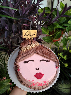 عکسی از دستور کیک تولد مادر 👩🏻🦱💃🎂
