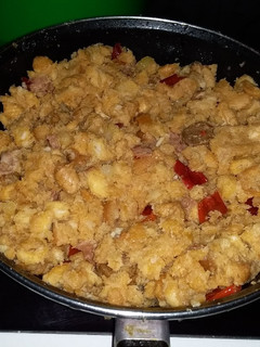 Una foto de Migas con surimi y bacon por el chef Da