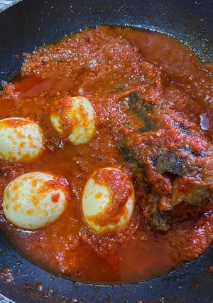 A picture of Easy smoked catfish stew.