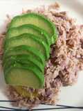 Ensalada de atún con palta