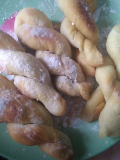 Foto resep Donut kepang /donut korea kkwabaegi (eggless)