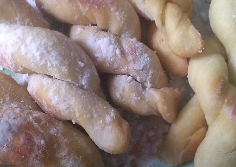 Resep: Donut kepang /donut korea  kkwabaegi (eggless) Sederhana Dan Enak