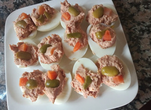 Una foto de Huevos rellenos