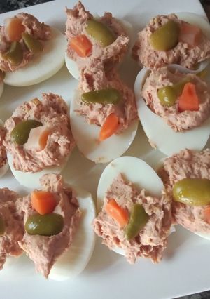 Una foto de Huevos rellenos