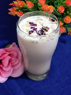 सत्तू मिल्कशेक (sattu milkshake recipe in Hindi) रेसिपी मुख्य फोटो