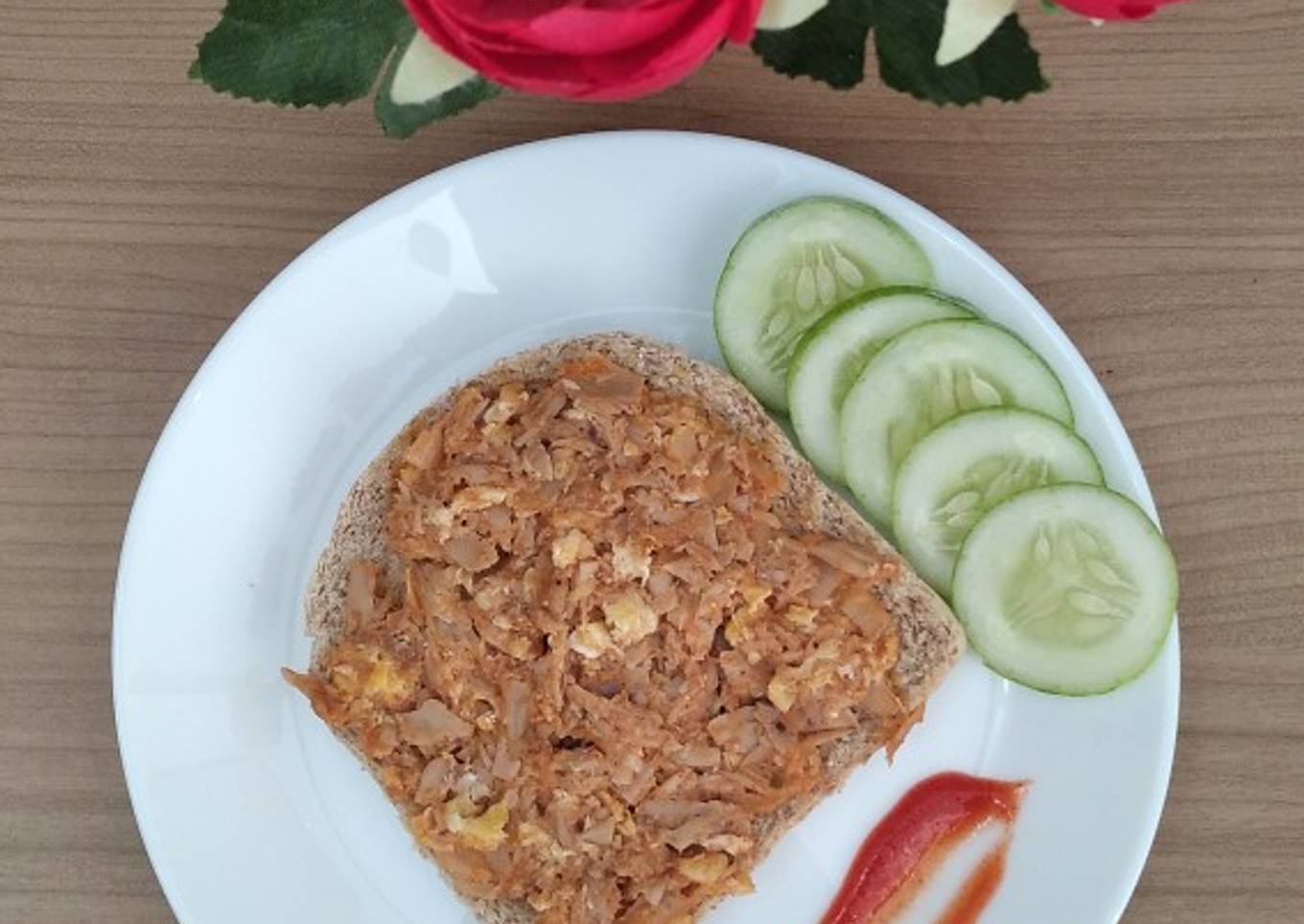 Tuna toast