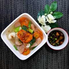 Sop Sosis Bakso Rambutan রেসিপির প্রধান ছবি