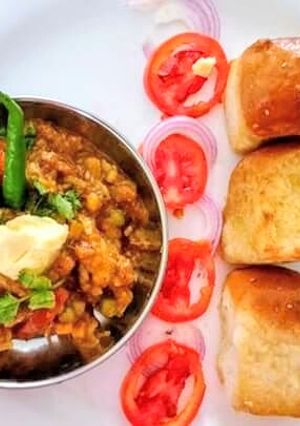 A picture of Pav Bhaji.