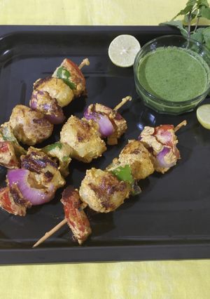 A picture of Aloo tikka masala.