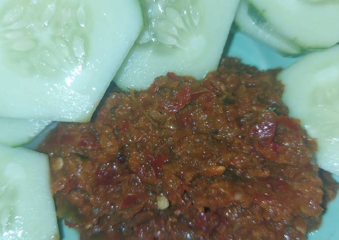 Resep Sambal Mentah Terasi Oleh Rieke Gusnianty Cookpad