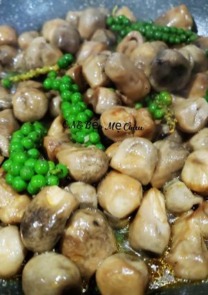 Hình của món Nấm rơm kho tiêu.