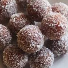 A picture of Chocolate laddu.