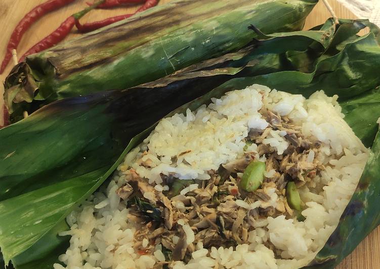 Bagaimana Menyiapkan Nasi Bakar Tongkol Kemangi yang Sempurna