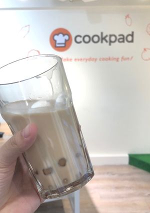 A picture of Homemade Brown Sugar Bubble Milk Tea.