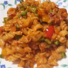 A picture of Schezwan pasta.