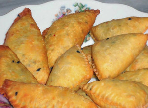 صورة لوصفة سمبوسك بحشوة الدجاج