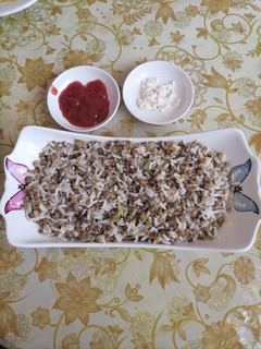 صورة لوصفة سلطة الأرز والعدس بالتونة