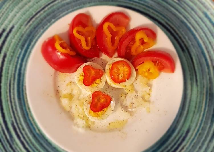 Recipe of Perfect Egg and tomato salad