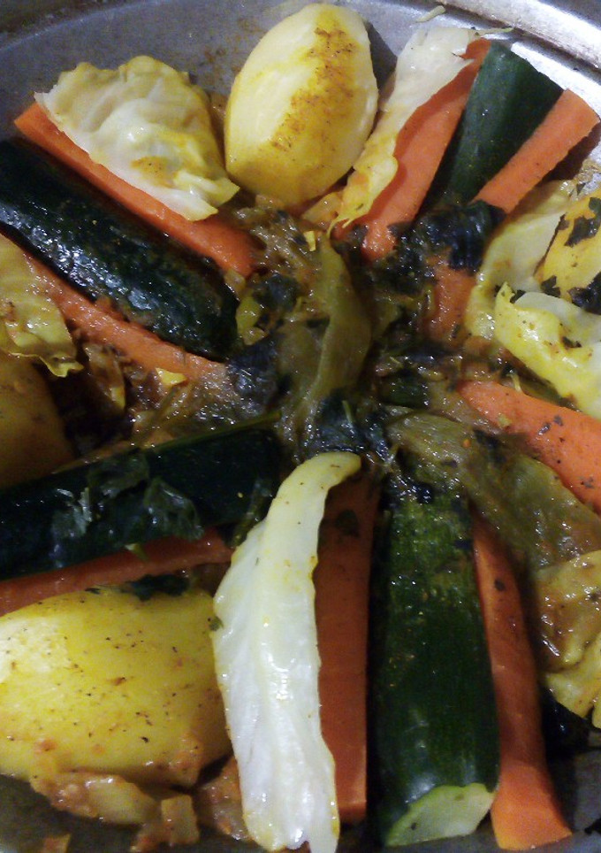 Una foto de Tajine de verduras saludable