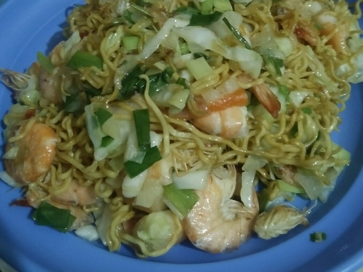 Bagaimana Membuat Mi goreng udang, Enak