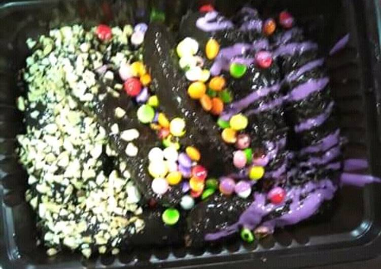 Langkah Mudah untuk Menyiapkan Pisang pasir cocho nut,taro,chips warna warni yang Lezat