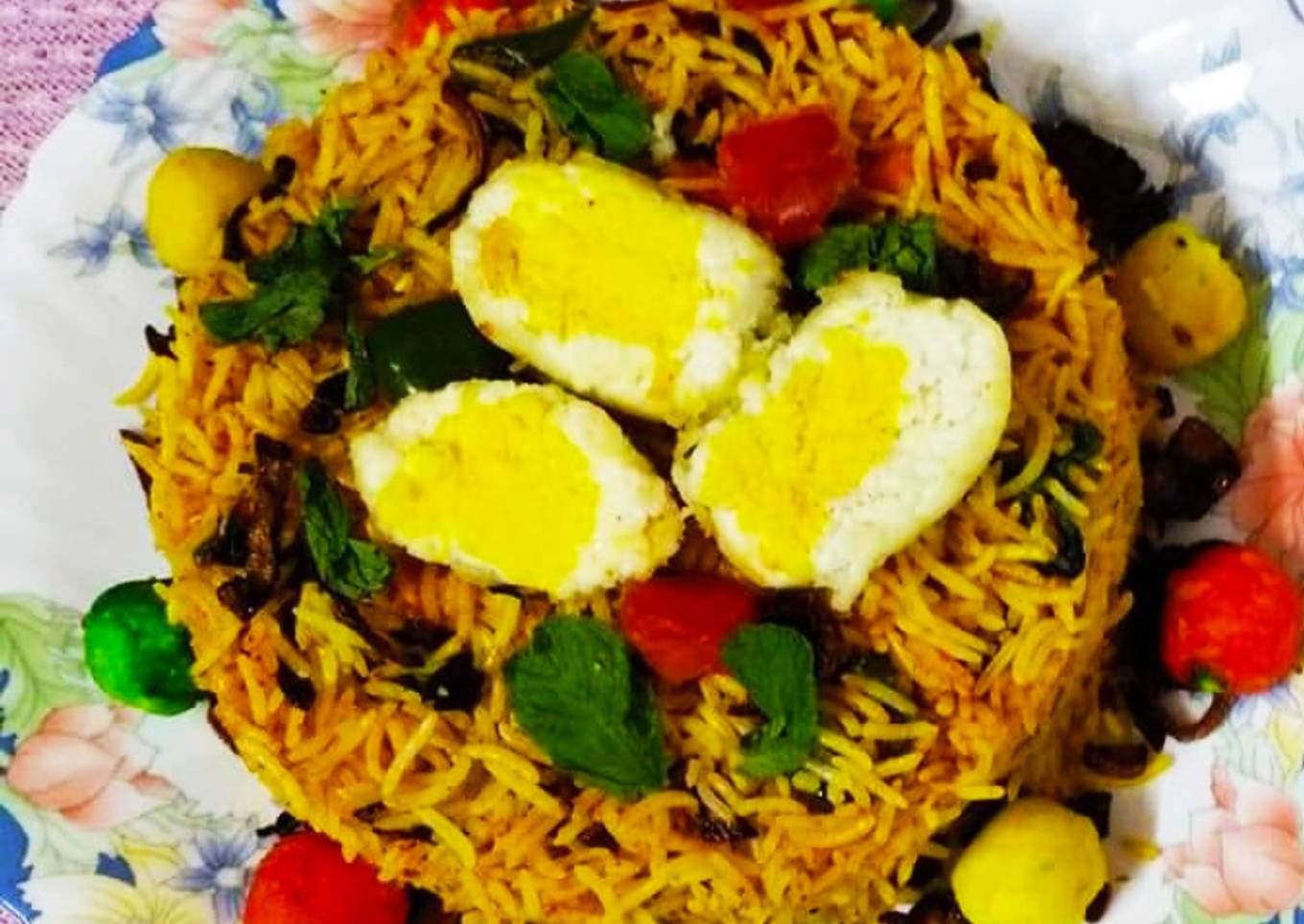 Vegetables egg Pulao
