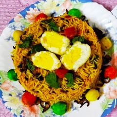 A picture of Vegetables egg Pulao.