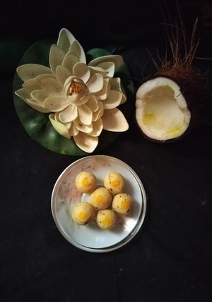 A picture of Fiber rich coconut laddoo.