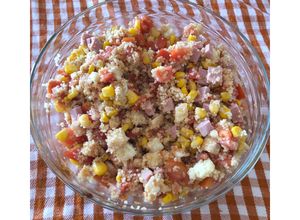 Foto di Cous cous con mais, mortadella, mozzarella, pomodori e aceto balsamico🌽🍅