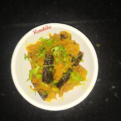 A picture of Shahi Bhindi masala.
