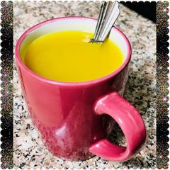 A picture of Organic turmeric tea.