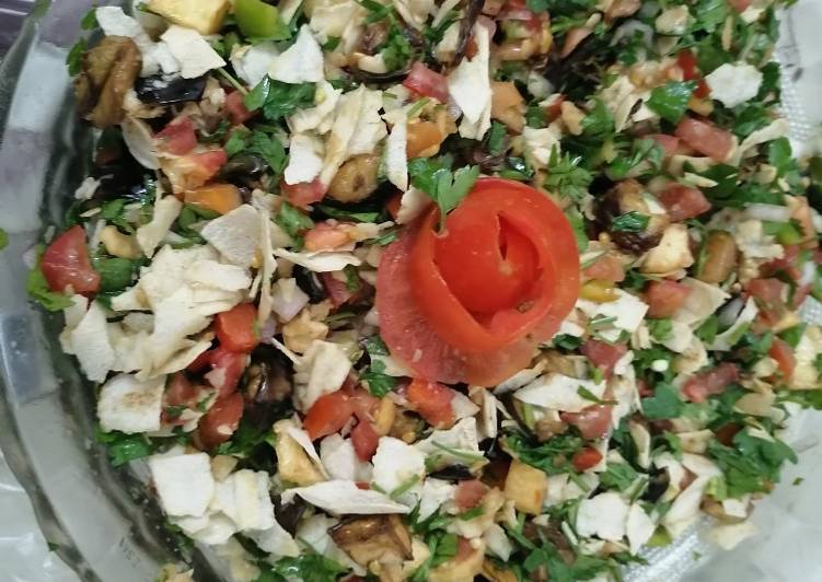 فتوش بباذنجان