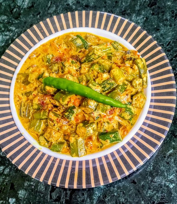 Erkaklar olomon vahshiyona eshakda jojalarini sikishadi Avtobusda erotik frottage video