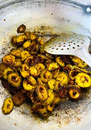 A picture of Bitter Gourd Curry 🍛🍛.