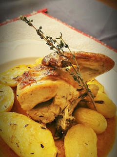 Una foto de Pollo rustido (o asado) al horno