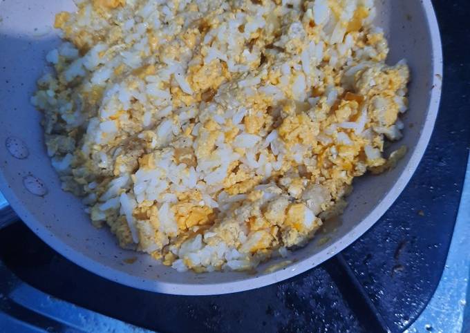 MPASI 6 - 8 bulan: Bubur ayam telur creamy