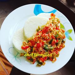 A picture of Yam and egg sauce 😍🔥 🔥.