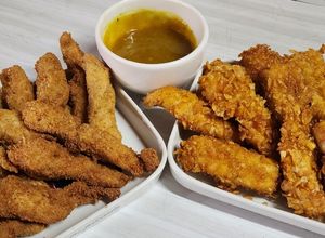 Una foto de 🍗 Chicken Fingers - deditos de pollo crocantes! - Dos versiones 🍗