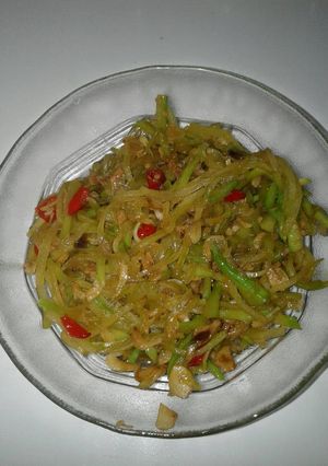 Foto resep Oseng" Manisa (labu siam) ebi