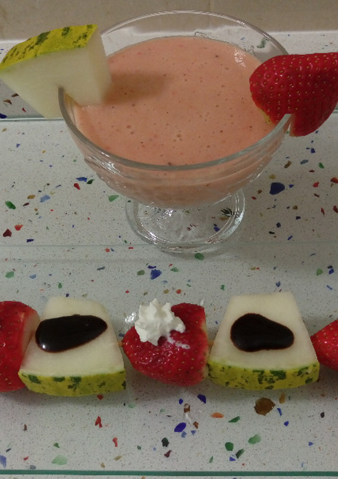 Una foto de Smoothie de fresas y melón