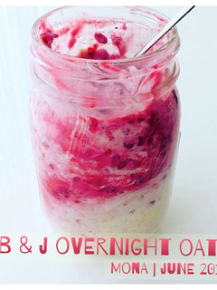 Foto resep PB & J overnight oats