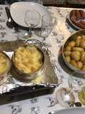 Boites chaudes à l'ail et au vin blanc (pommes grenailles, saucisses de morteau et diots du Jura)