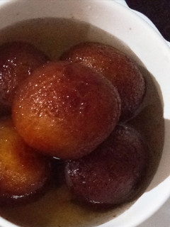 குலாப் ஜாமூன்(Gulab Jamun Recipe In Tamil) செய்முறை முக்கிய புகைப்படம்