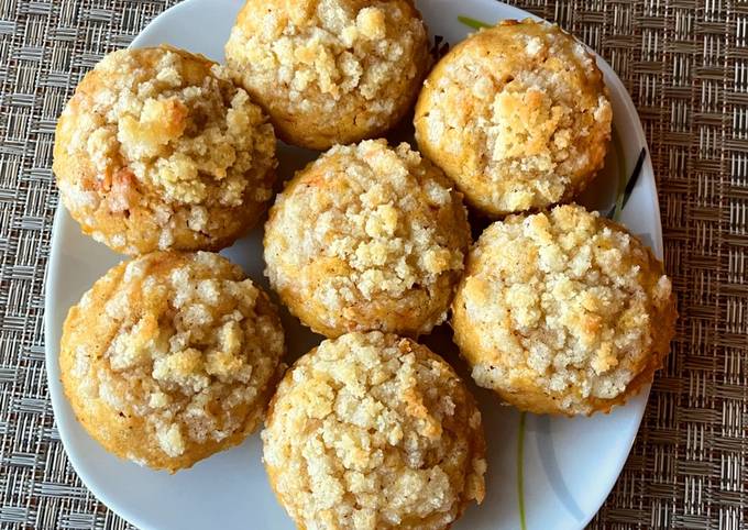 Mascarpone filled carrot cake muffins/cupcakes