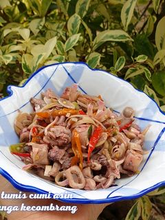 Foto resep Tumis Cumi Asin Bunga Kecombrang
