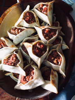 Una foto de Empanadas árabes deliciosass 🤤🫶🏼
