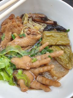 รูปของ บะหมี่ไก่ตุ๋นมะระ